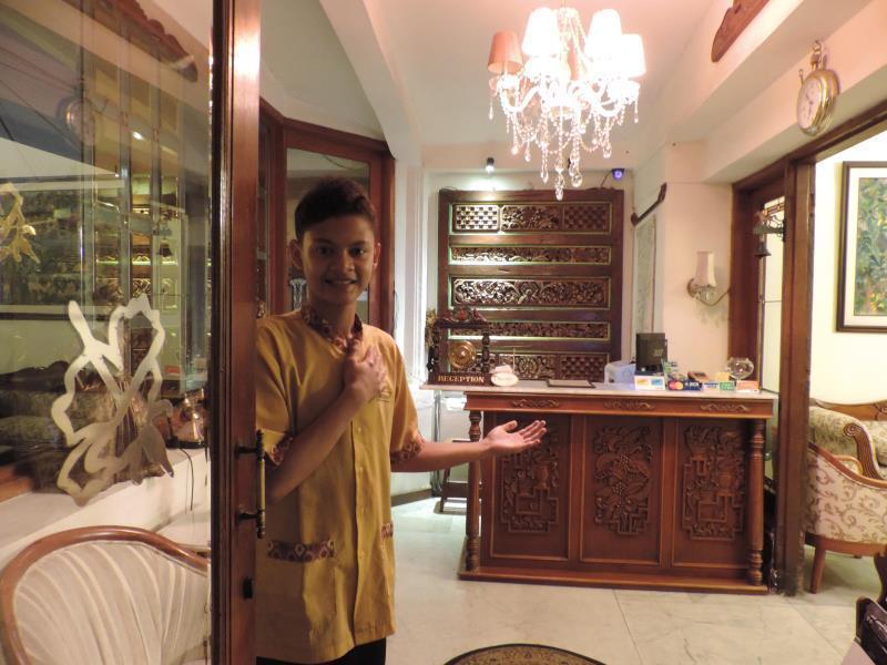 Lombok Ethnic Apartemen