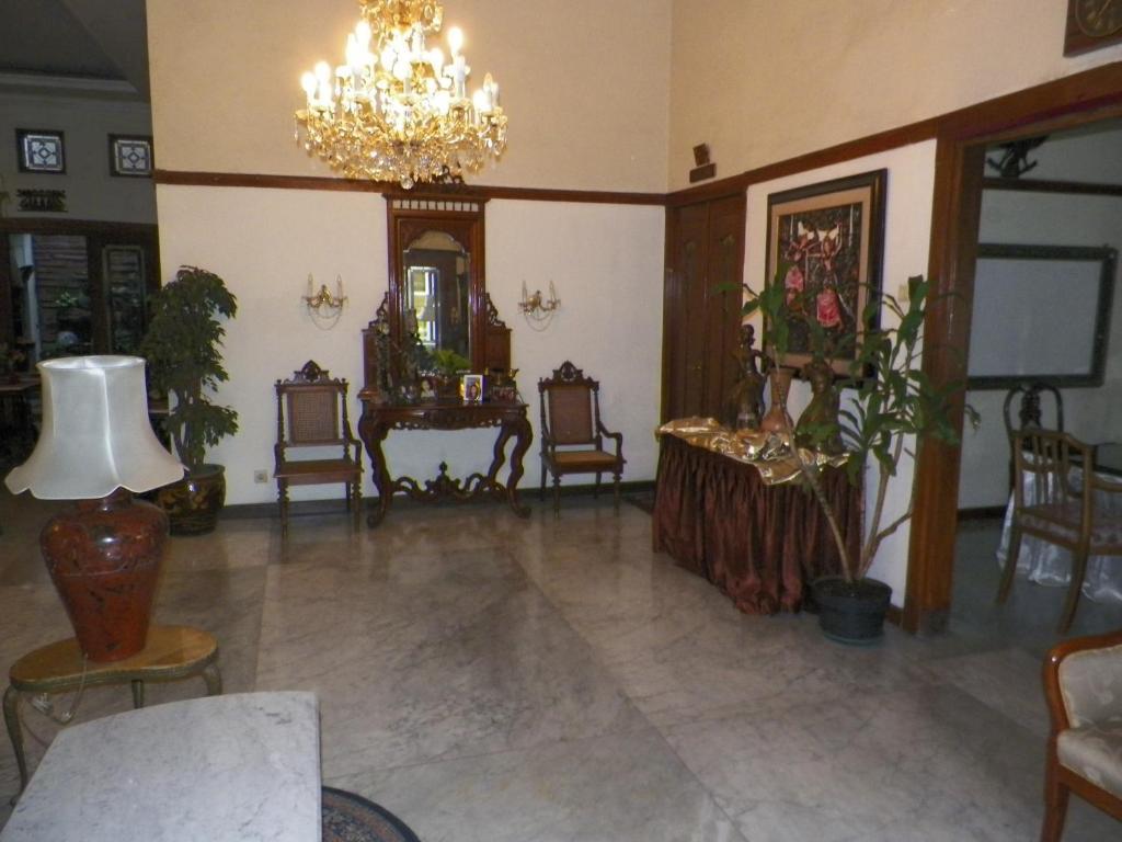 Lombok Ethnic Apartemen Bandung
