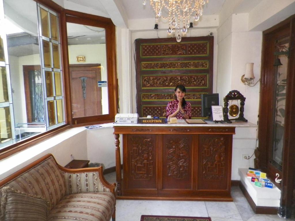 Lombok Ethnic Bandung