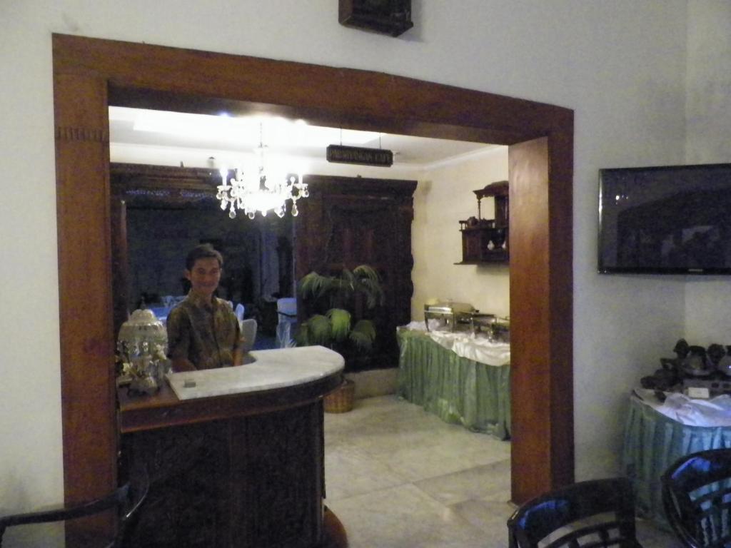 Lombok Ethnic * Bandung