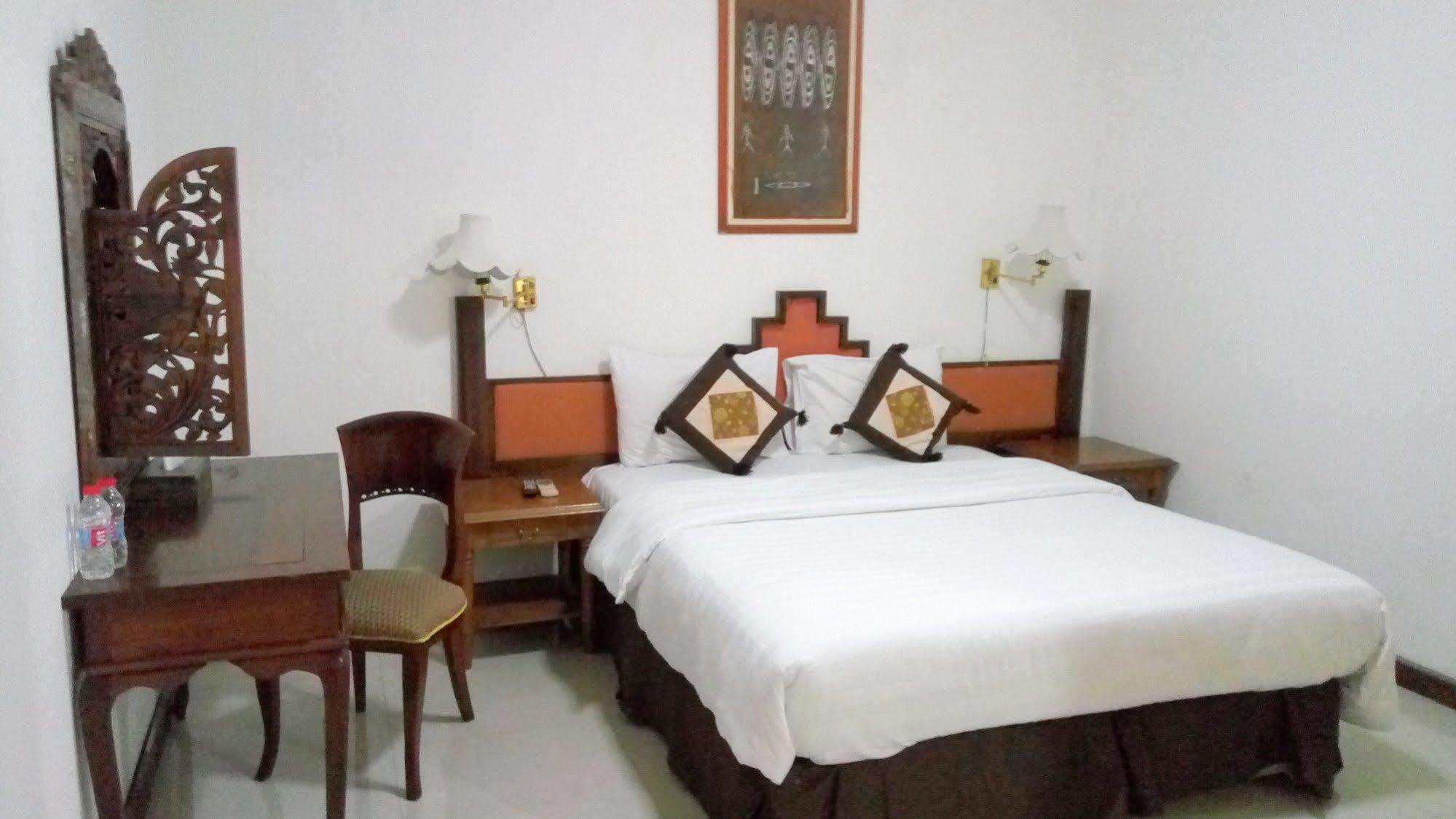 Apartemen Lombok Ethnic *